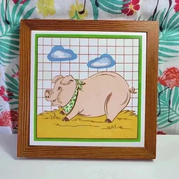 Other - PIG LOVERS Vintage Ceramic kitchen Decor, Pig Ceramic in Wood Frame